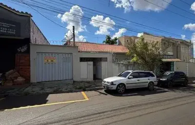 Versátil casa de vila para venda em centro com 2 quartos, 199m²