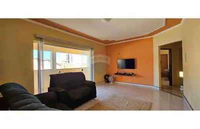 Casa à venda de 392 m² , 5 dormitórios sendo 3 suítes no bairro são josé em franca/sp
