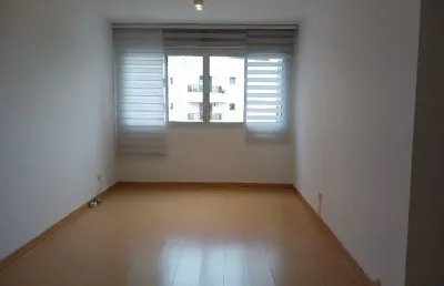 Apartamento padrão, básico, 3 quartos, 1 vaga livre, a poucos passos do parque ibirapuera, fora de rota de avião