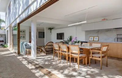 Linda casa no planalto paulista, indianópolis, segurança, 3 suítes, 3 vagas, piscina, área gourmte
