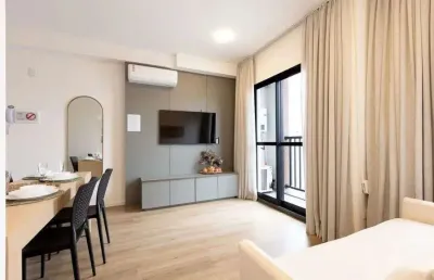 Apartamento mobiliado com 1 quarto em andar alto no centro de curitiba