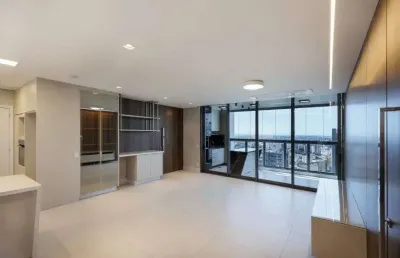 Elegante apartamento mobiliado com 3 suítes e 3 vagas no água verde
