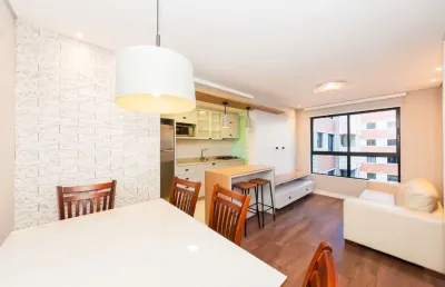 Apartamento mobiliado com 2 quartos no condomínio barigui woodland