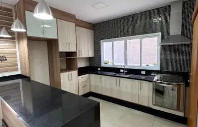Casa com 3 quartos para alugar na Avenida das Palmeiras, Portais (Polvilho), Cajamar