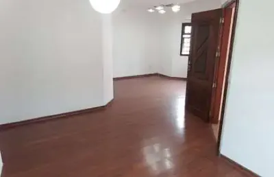 Casa com 3 quartos à venda na rua airton gomes de miranda, 411, nova petrópolis, são bernardo do campo por r$ 1.100.000