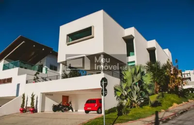 Casa a venda com 06 quartos em condominio no urbanova