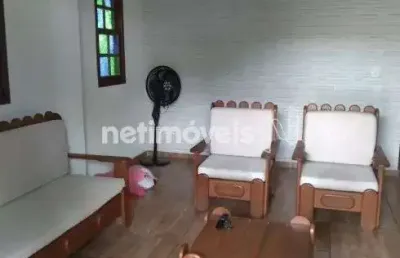 Casa com 3 quartos à venda na Rua Raul de Leone, Jardim Petrópolis, Betim