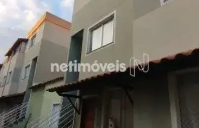 Casa com 2 quartos à venda na Rua do Registro, Vila Magdalena, Contagem