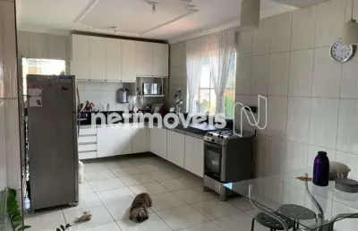 Casa com 3 quartos à venda na Rua Esperança, Alvorada, Betim