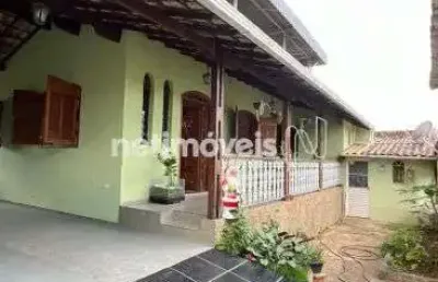 Casa com 4 quartos à venda na Rua Carlos Alberto, Rio Branco, Belo Horizonte