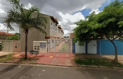 Flat com 2 quartos para alugar na Rua Carlos Magno, 316, Pioneiros, Campo Grande