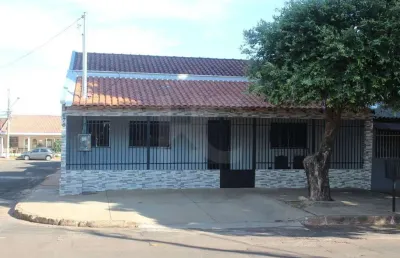 Casa com 2 quartos à venda no Jardim Leblon, Campo Grande 