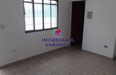 Casa com 2 quartos para alugar na Rua Matias Arrudão, Jardim Monte Alegre, São Paulo
