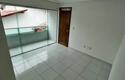 Alugo apartamento amplo nos bancários  com projetados e cooktop