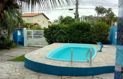 Casa térrea 'a venda cerca de 400 metros de distância da praia martim de sá, caraguatatuba/sp