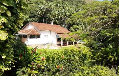 Casa para venda com área de 2412m² em condomínio fechado na praia martim de sá, caraguatatuba/sp
