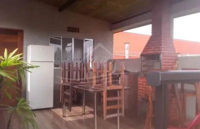 Sobrado a venda sendo duas casas independentes perto do atacadão, pereque mirim, caraguatatuba/sp