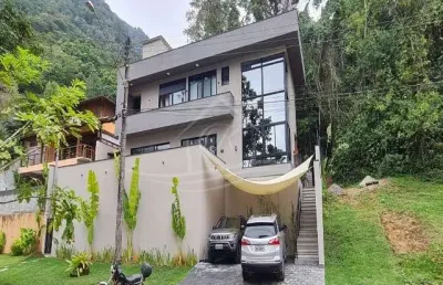 Casa em condomínio fechado com 4 quartos à venda na Praia da Lagoinha, Ubatuba 