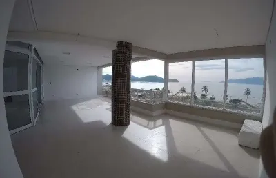 Apartamento de alto padrão no centro de caraguatatuba