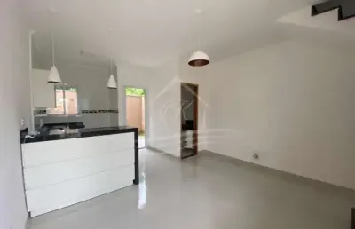 Casa em condomínio fechado com 2 quartos para alugar no Rio do Ouro, Caraguatatuba 