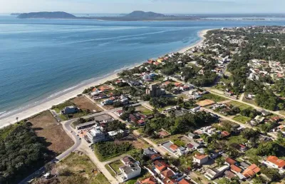 Lote à venda em itapoá-sc | oportunidade para quem busca investimento em itapoá - lote com 384m2 a 200 metros da praia!