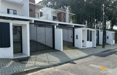 Casa exclusiva à venda no atiradores | 3 suítes, piscina, churrasqueira, 3 vagas de garagem | r$990.000 | analisa permuta de baixo valor!