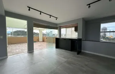 Cobertura duplex pronta para morar - semimobiliado - um apartamento que oferece o conforto de uma casa pode ser sua nova moradia!
