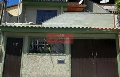Casa triplex com 3 quartos e terraço em jardim bangu