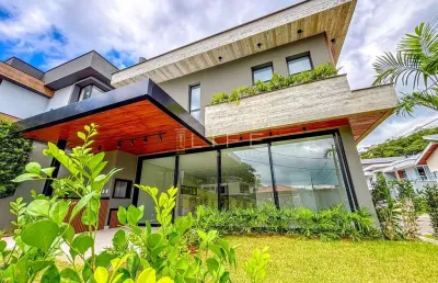 Casa em condomínio fechado com 3 quartos à venda na Rua Guilherme Zilmann, Vila Nova, Joinville