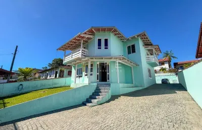 Casa com 5 quartos à venda na Rua Mondaí, Saguaçu, Joinville