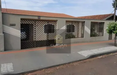 Casa com 3 quartos à venda na Vila Rica, Londrina 