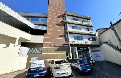 Sala comercial com garagem próximo à cooper água verde