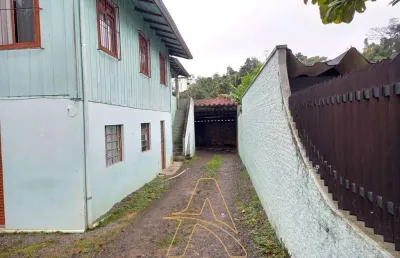 Quitinete térrea com 01 dormitório próximo ao top fortaleza
