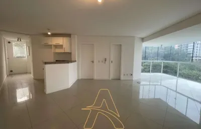 Apartamento com 03 suítes em condomínio completo próximo ao centro