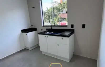 Apartamento novo com 1 dormitório no bairro água verde