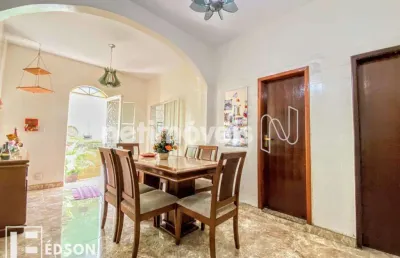 Casa com 3 quartos à venda na Santa Amélia, Belo Horizonte 