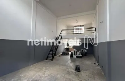 Ponto comercial para alugar na Rua Primeiro de Maio, Cachoeirinha, Belo Horizonte