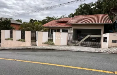 Casa com 2 quartos à venda na martim kochella, 705, ilha da figueira, jaraguá do sul por r$ 830.000