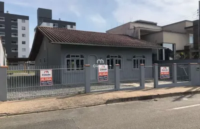 Casa com 3 quartos para alugar na camilo andreata, 326, barra do rio cerro, jaraguá do sul por r$ 3.800