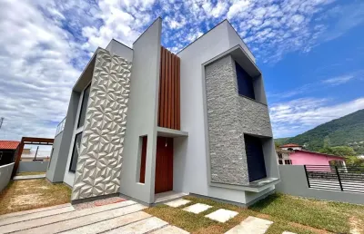 Casa alto padrão para venda em garopaba, síriu, 3 dormitórios, 2 suítes, 3 banheiros, 1 vaga