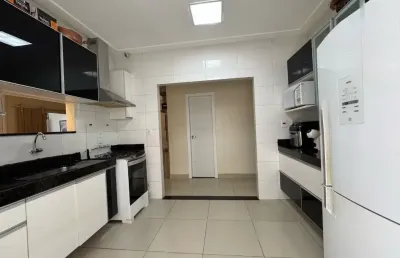 Vendo casa ampla no condomínio jardim espanha - 03 quartos - escritório - modulados - térrea - 02 vagas