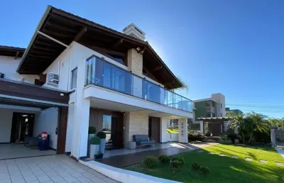 Casa com 4 quartos à venda na Tancredo Neves, 150, Centenário, Torres