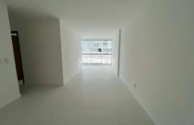 Apartamento à venda no bairro praia de itaparica - vila velha/es