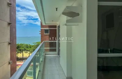More a beira mar, em um amplo 2 quartos com suíte e 2 vagas