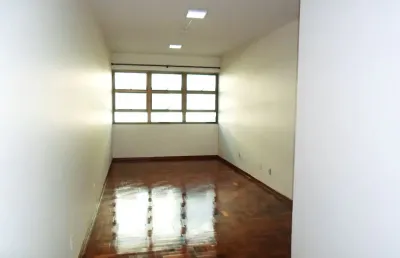 Vendo ótima sala no scs edif. goiás – centro da cidade!