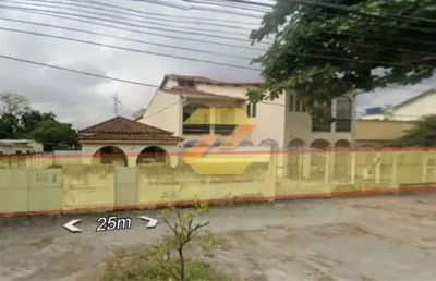 Casa comercial com 3 salas à venda na Rua Jacinto Alcides, 375, Bangu, Rio de Janeiro