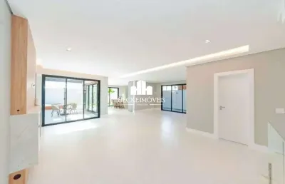 Casa em condominio com 290m² com 3 suítes e 4 vagas. tanguá