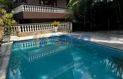Casa com 5 quartos à venda na Avenida Guarulhos, Vila Rosália, Guarulhos