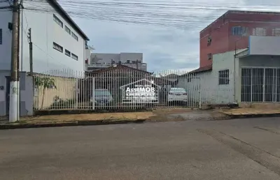 Casa de 2 e 3 quartos + loja comercial à venda - bela vista, paracatu-mg,
