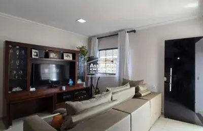 Sobrado à venda, 2 quartos, joaquim cordeiro - paracatu/mg